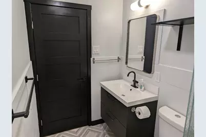 6915 Providence Avenue, Austin, TX 78752 - Photo 12