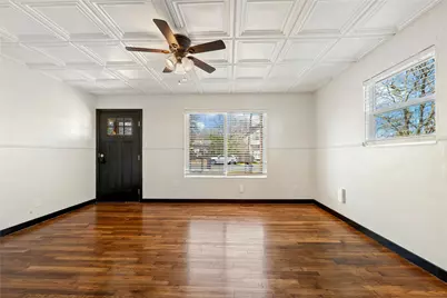 6915 Providence Avenue, Austin, TX 78752 - Photo 6