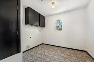 6915 Providence Ave, Austin, TX 78752 - Photo 20