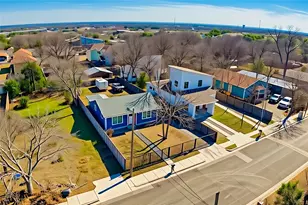 6915 Providence Ave, Austin, TX 78752 - Photo 24