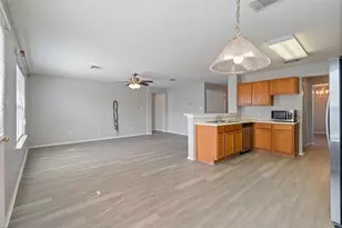 13413 Constellation Dr, Manor, TX 78653 - Photo 6