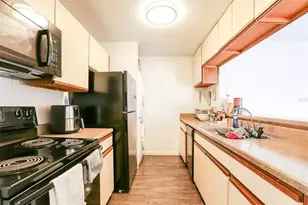 912 W 22nd St, Austin, TX 78705 - Photo 2