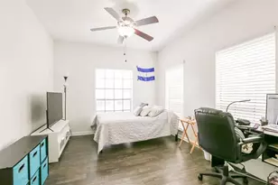 912 W 22nd St, Austin, TX 78705 - Photo 6