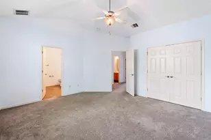 512 Eberhart Ln, Austin, TX 78745 - Photo 20