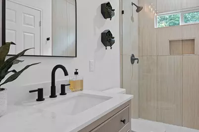 738 Chihuahua Street, Lockhart, TX 78644 - Photo 22