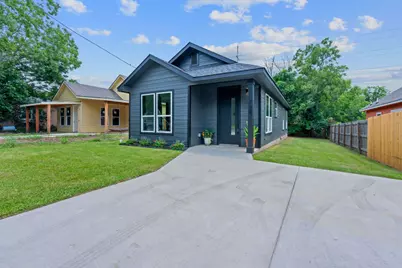 738 Chihuahua Street, Lockhart, TX 78644 - Photo 1