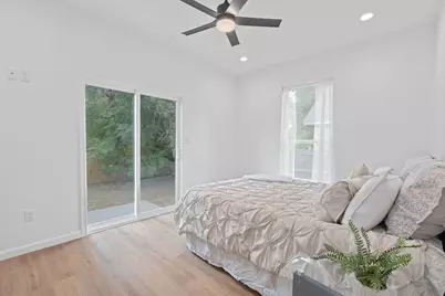 738 Chihuahua Street, Lockhart, TX 78644 - Photo 16