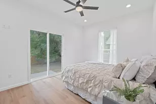 738 Chihuahua St, Lockhart, TX 78644 - Photo 16