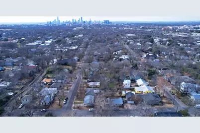 4530 Avenue D #B, Austin, TX 78751 - Photo 2
