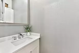 2300 S 5th St, Austin, TX 78704 - Photo 10