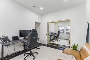 1404 Norwalk Ln, Austin, TX 78703 - Photo 12