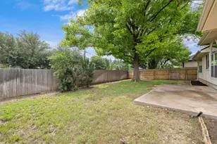 2422 Agarita Trail, Round Rock, TX 78665 - Photo 32