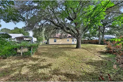 1002 Haley Avenue, Rockdale, TX 76567 - Photo 16