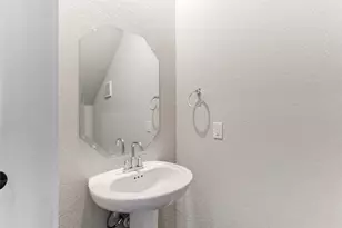 516 Longmount Cv, Liberty Hill, TX 78642 - Photo 8