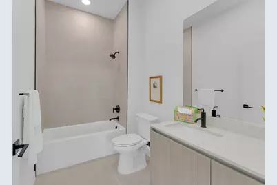 2209 S 1st Street #403, Austin, TX 78704 - Photo 14