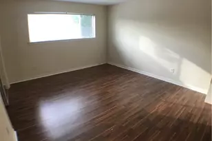 706 W 34th St, Austin, TX 78705 - Photo 8