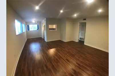 706 W 34th Street #101, Austin, TX 78705 - Photo 2