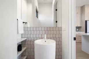 4707 Reyes St, Austin, TX 78721 - Photo 28