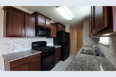110 Wilson Court, Hutto, TX 78634 - Photo 8