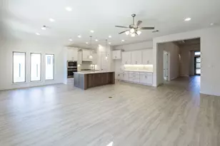 525 Sundance Rdg, Georgetown, TX 78628 - Photo 6