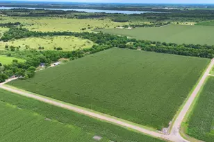 780 Co Rd 389, Granger, TX 76530 - Photo 26