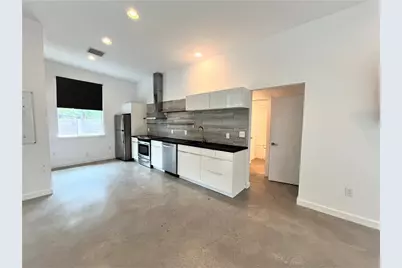 2103 E 14th Street #B, Austin, TX 78702 - Photo 4
