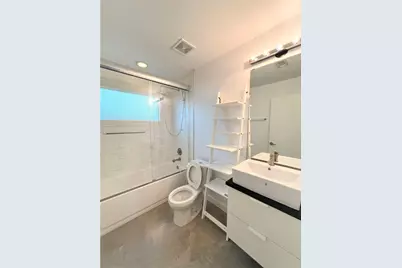 2103 E 14th Street #B, Austin, TX 78702 - Photo 10
