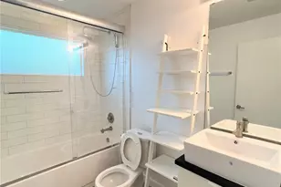 2103 E 14th St, Austin, TX 78702 - Photo 10