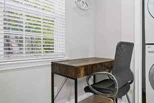 1137 Richardine Ave, Austin, TX 78721 - Photo 8