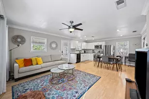 1137 Richardine Ave, Austin, TX 78721 - Photo 2