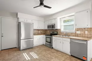 3213 Plantation Rd, Austin, TX 78745 - Photo 2