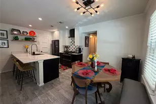 2626 Baxter Dr, Austin, TX 78745 - Photo 10