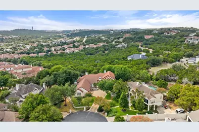 6 Candleleaf Court, The Hills, TX 78738 - Photo 40