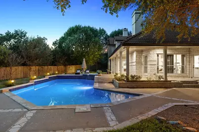 6 Candleleaf Court, The Hills, TX 78738 - Photo 2
