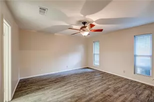 12118 Black Angus Dr, Austin, TX 78727 - Photo 22