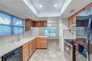 12118 Black Angus Dr, Austin, TX 78727 - Photo 14