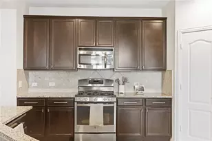 486 Pond View Pass, Buda, TX 78610 - Photo 6