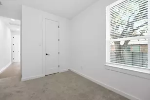 112 Fox Run, Georgetown, TX 78628 - Photo 18
