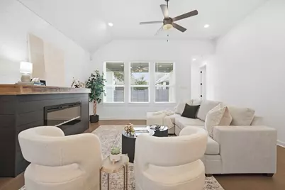 112 Fox Run, Georgetown, TX 78628 - Photo 10