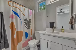 3010 E 18th 1/2 St, Austin, TX 78702 - Photo 12