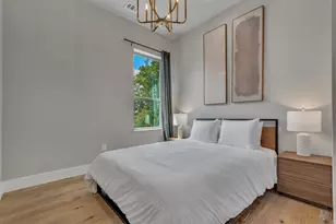3010 E 18th 1/2 St, Austin, TX 78702 - Photo 16