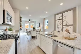 126 Two Bits Ln, Elgin, TX 78621 - Photo 2