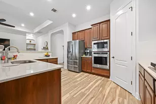 2520 Klemm St, New Braunfels, TX 78132 - Photo 2