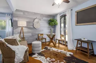 301 Pecan Dr, Austin, TX 78753 - Photo 2
