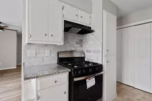 701 Ramble Ln, Austin, TX 78745 - Photo 2