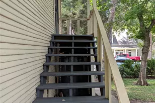 304 E 42nd St, Austin, TX 78751 - Photo 4