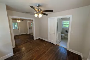 304 E 42nd St, Austin, TX 78751 - Photo 14