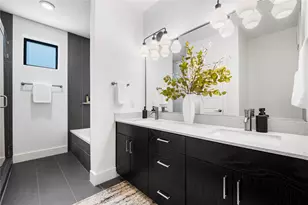 1615 E 7th St, Austin, TX 78702 - Photo 16