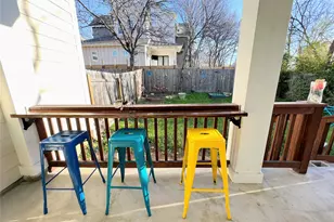 807 E 16th St, Austin, TX 78702 - Photo 38