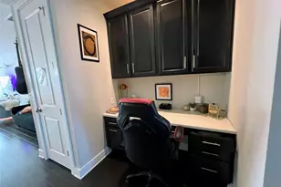 807 E 16th St, Austin, TX 78702 - Photo 28